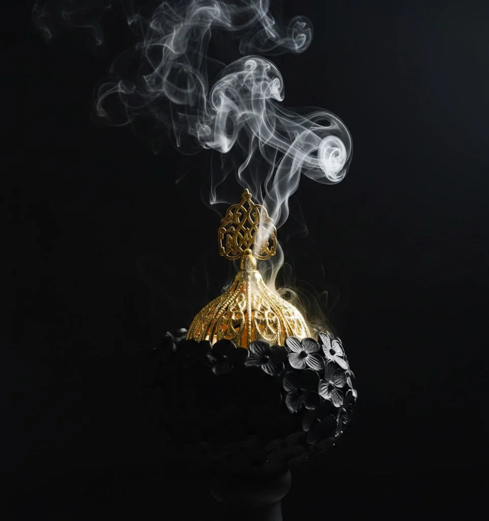 Luxury Decorative LED Table Lamp with Gold Top